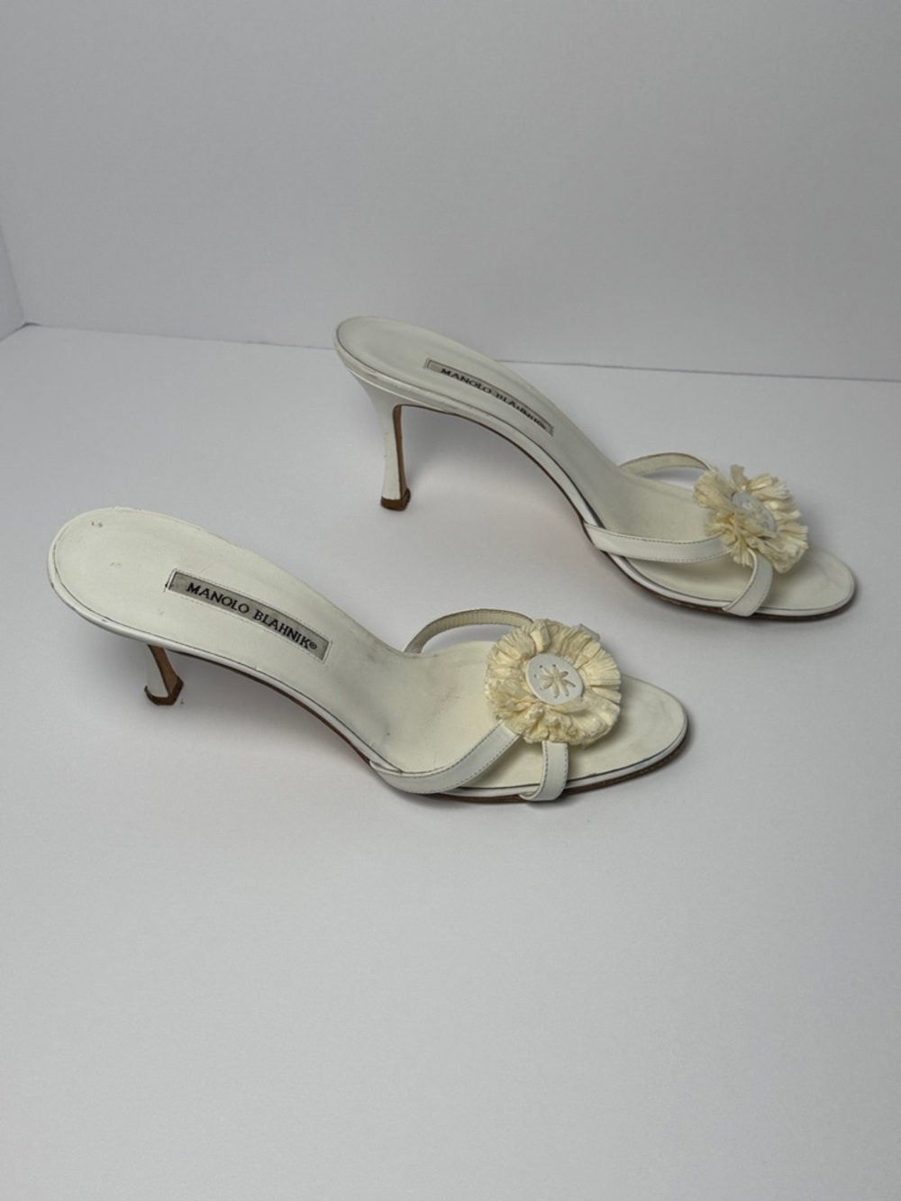 Manolo Blahnik White Floral Accent Leather Heel Sandals
